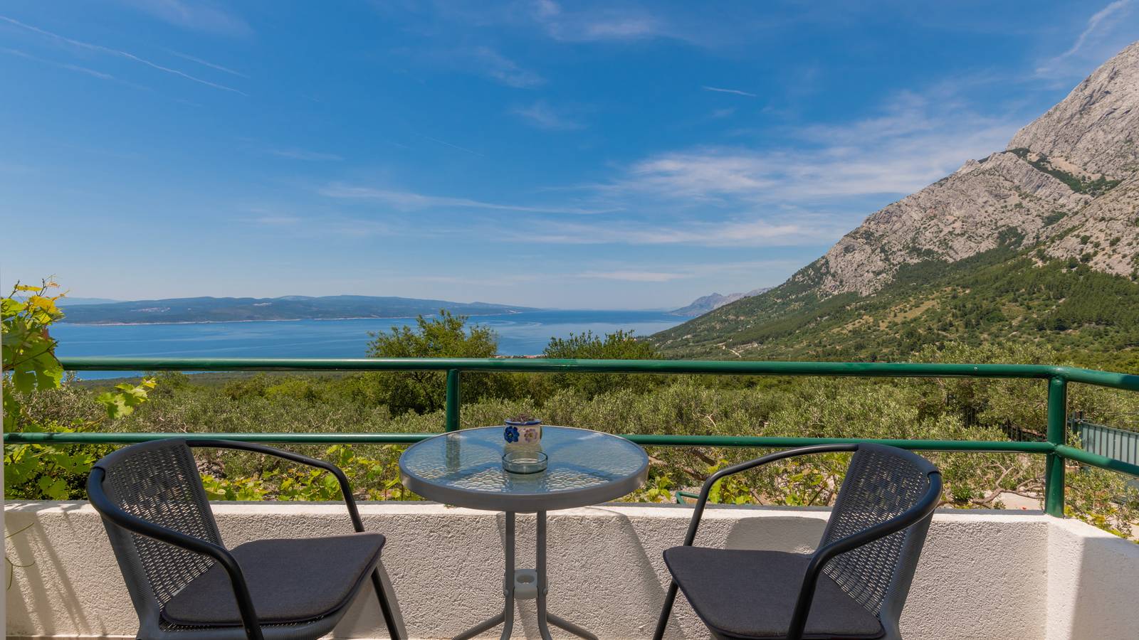 Villa Radic -  Makarska by Villas Guide in Baska Voda, Makarska Riviera