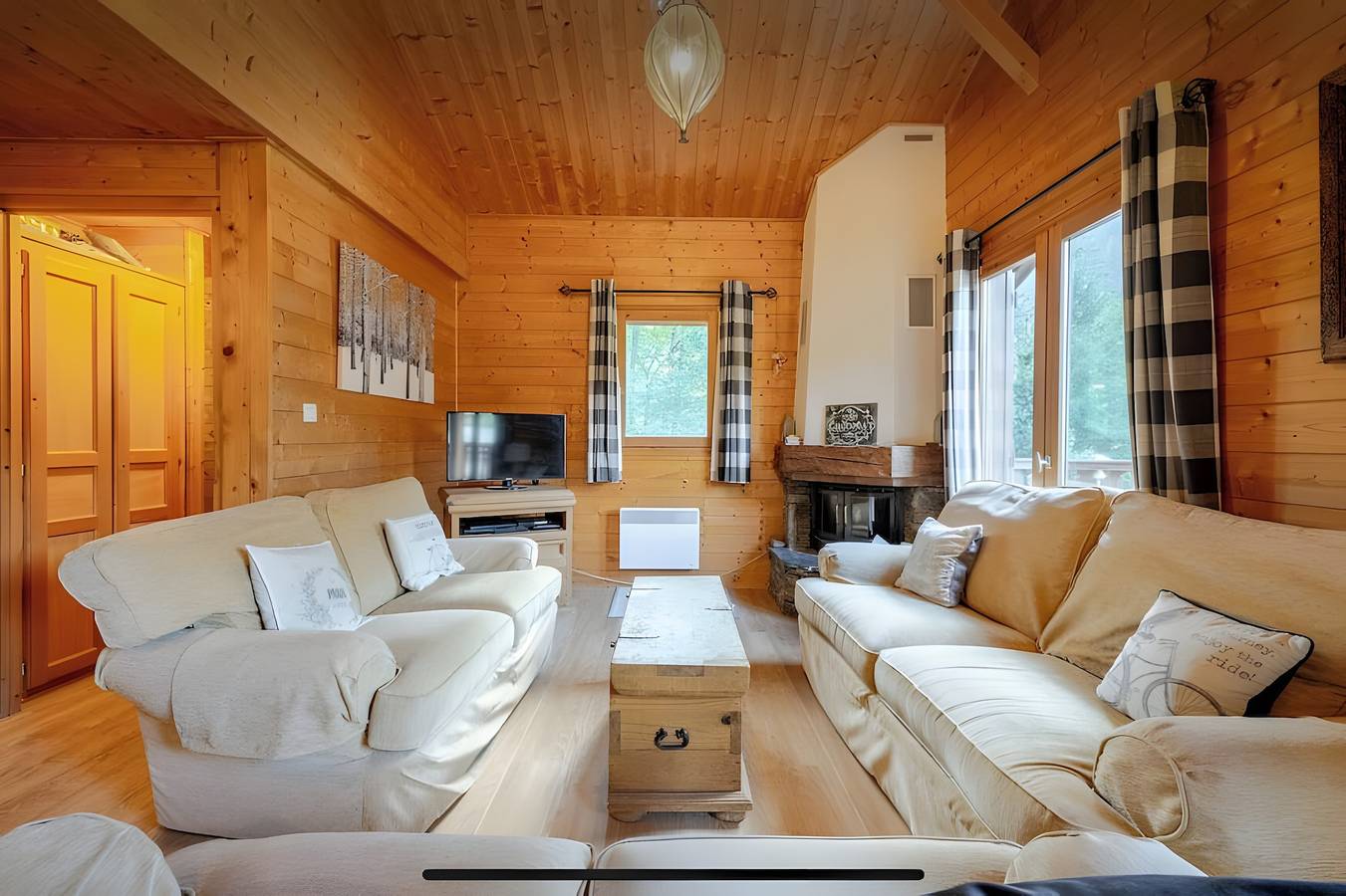Chalet de ski moderne et traditionnel récemment rénové avec Wifi, Wii, ipad, Tv satellite in Chatel, Les Portes du Soleil