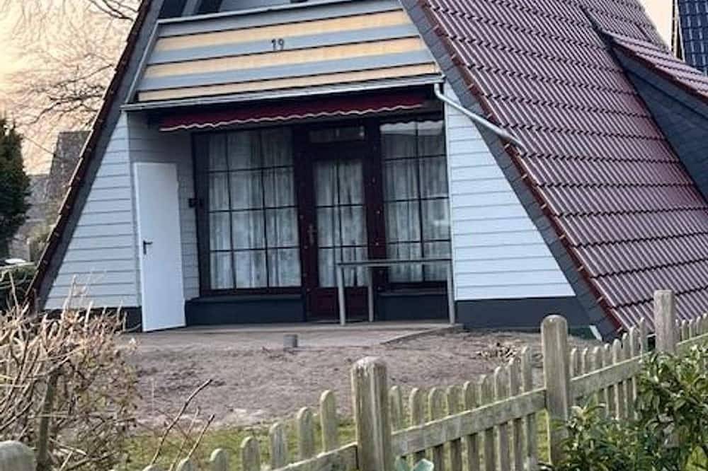 Am Yachthafen 19 - Ferienhaus, Dusche, Wc, 3 Schlafräume in Fedderwardersiel, Butjadingen