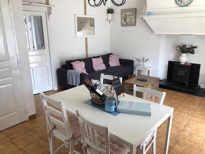 Location de vacances pour 4 personnes, avec vue et jardin à Oradour-Fanais - 3