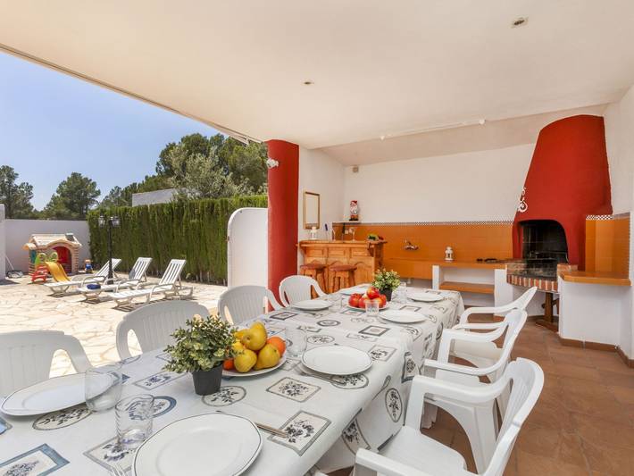 Location de vacances pour 8 personnes, avec terrasse et jardin dans Les Tres Cales - 2