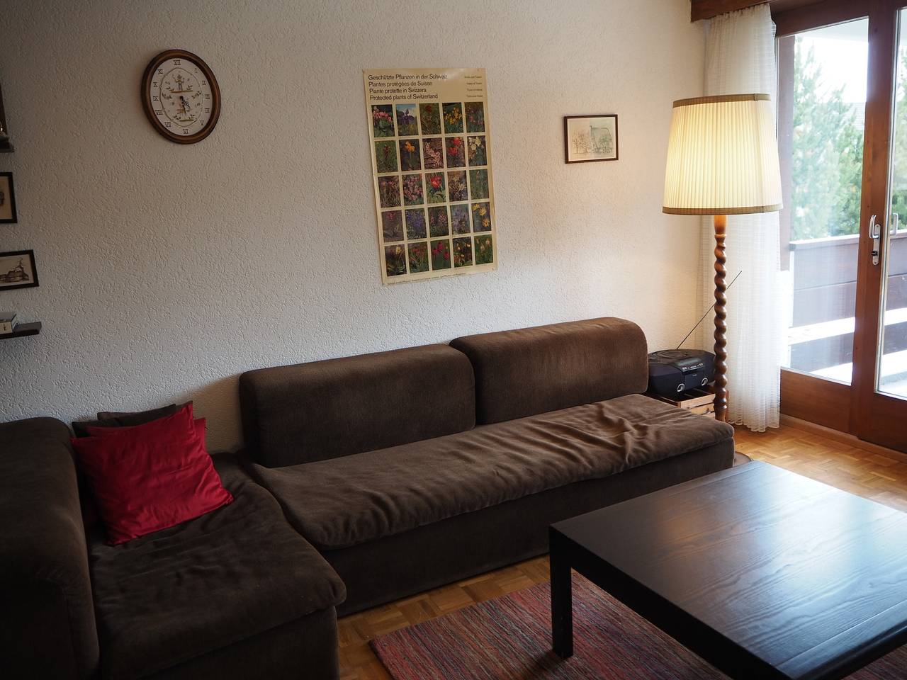 Apartamento entero, Cité Radieuse C Lagettes n°122, with private terrace and shared garden in Chalais (Suiza), Alpes del Valais