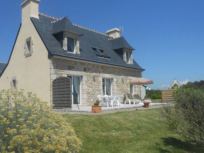 Location de vacances pour 6 personnes, avec Jardin à Primelin