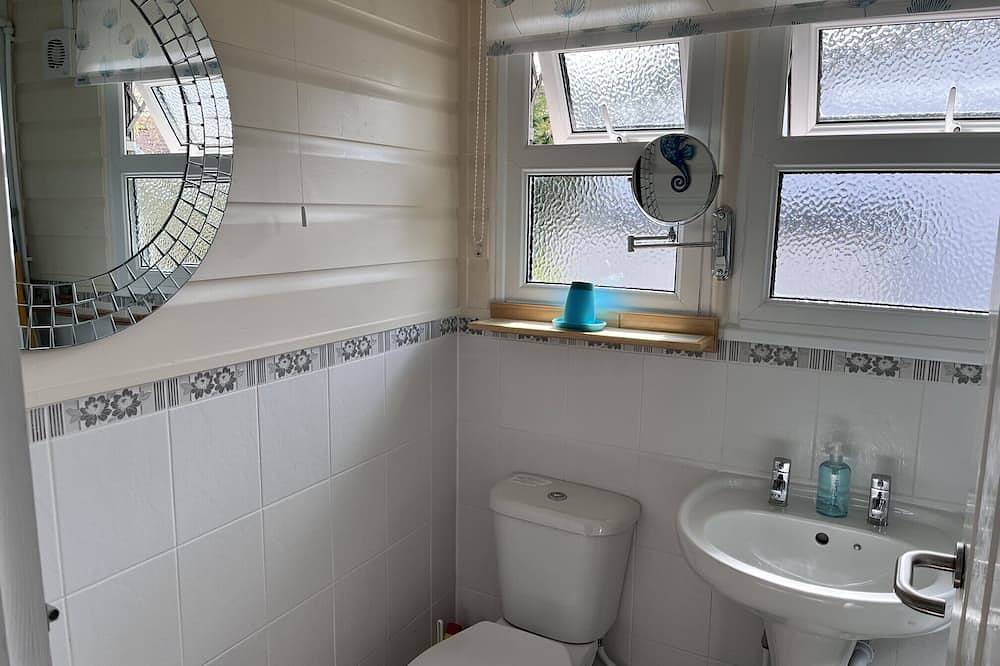 Alberta Lodge, Cedar Springs, Heacham. Just a few minutes walk to the beach. in Heacham, Norfolk Coast