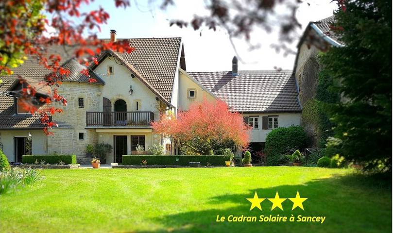 Location de vacances pour 2 personnes, avec terrasse et jardin dans le Doubs - 2