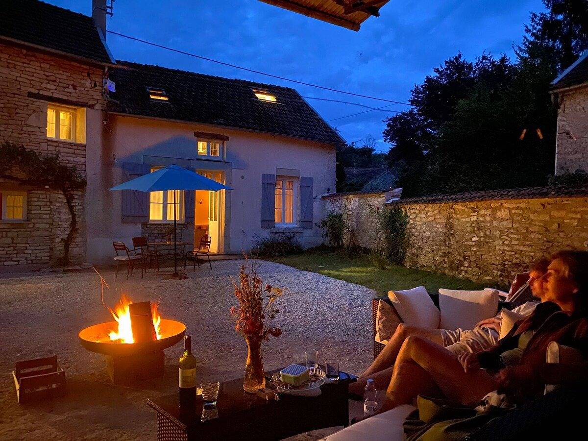 Gîte 10 personnes in Arrondissement d'Avallon