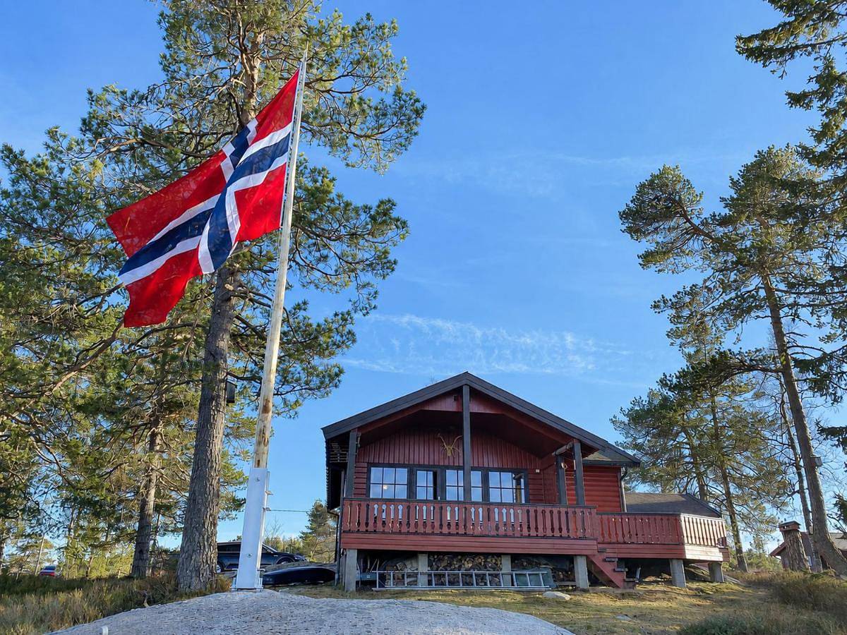 Ruime all-Season toplocatie met magisch uitzicht in Evje og Hornnes