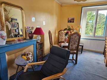 Cottage pour 3 personnes, avec vue et jardin, animaux acceptés à Gourin