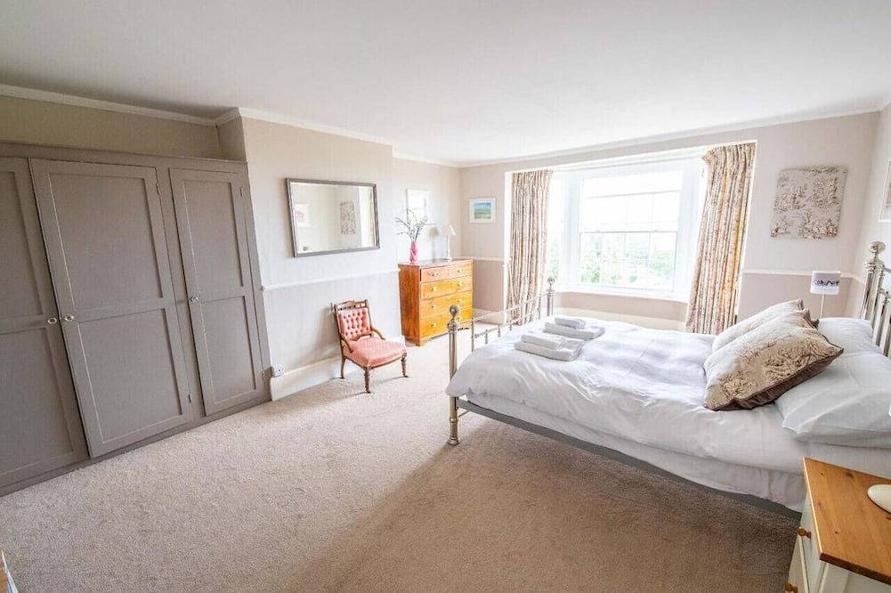 Benson House – Prime Location – Rye Town Centre in Rye, East Sussex