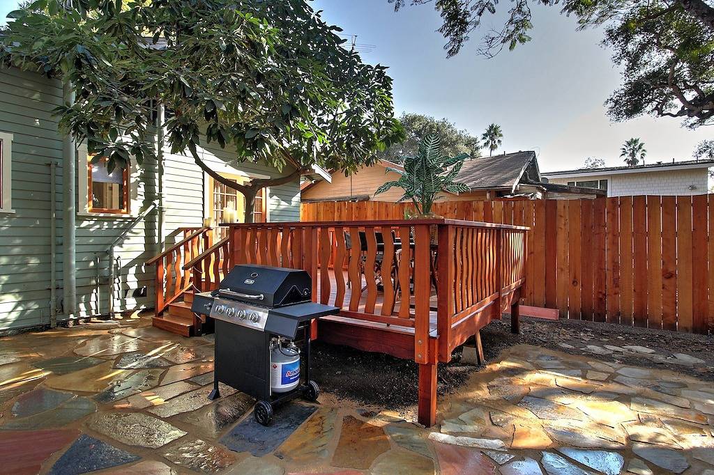 Neu! Miramar Beach Cottage mit eigenem Garten, Terrasse und Wintergarten - zu Fuß zum Strand! in Montecito, Santa Barbara County