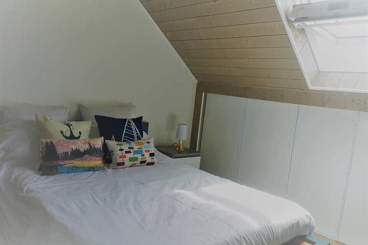 13K Apt Moines 39m²- Au calme,  vue sur les toits,  proche centre-ville in Vannes, Côte des Mégalithes
