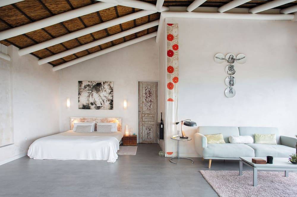 \"Tranquilidad y Encanto en la Olive Tree House - Finca Love Garden\" in Playa de los Alemanes, Tarifa