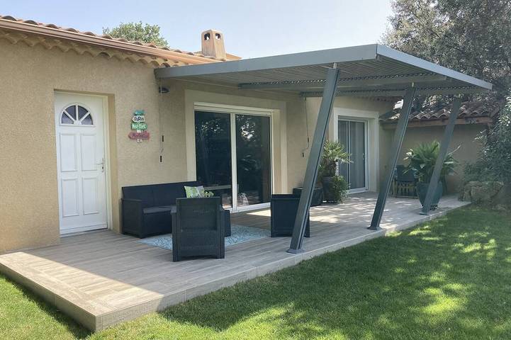 Location de vacances pour 6 personnes, avec jardin et terrasse à Saint-Alexandre