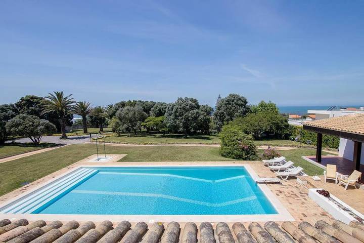 Casa rural para 13 personas, con jardín y piscina además de vistas y terraza, Se admiten mascotas en Vila Nova de Gaia