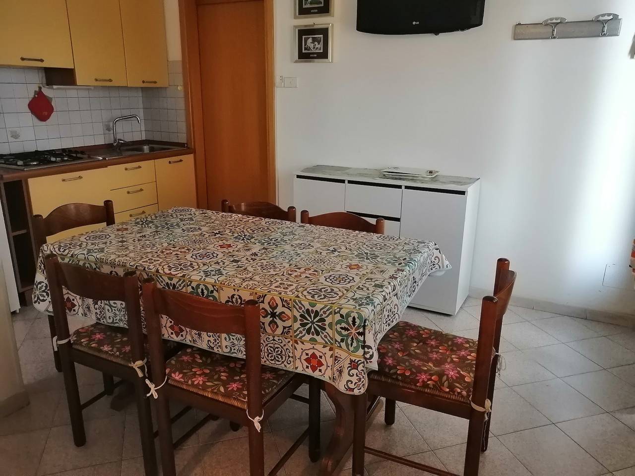 Entire apartment, Euroholiday Village 3A Apartment with Private Terrace, Shared Garden, and Wi-Fi in Lido di Jesolo, Jesolo