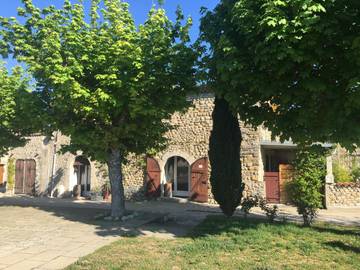 Gîte pour 2 personnes, avec terrasse et jardin en Provence-Alpes-Côte d'Azur