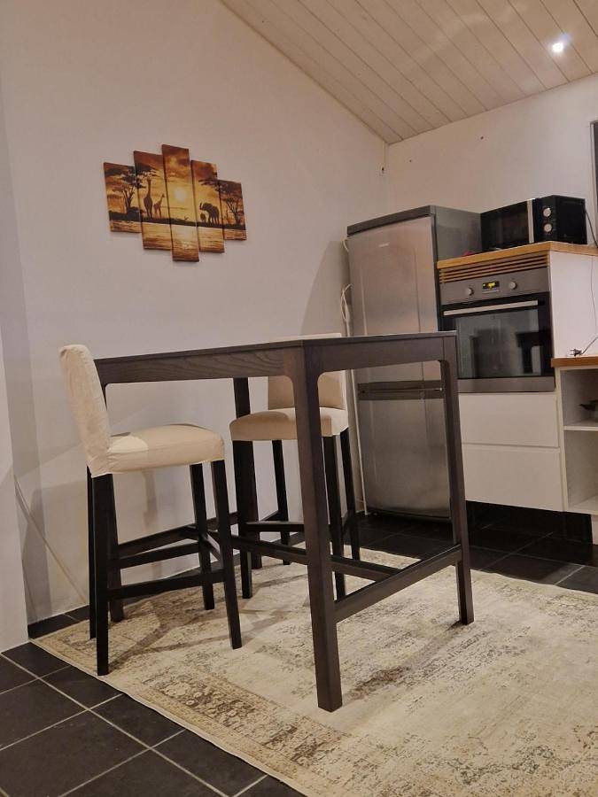 Appartement entier, Wonderfully unique accommodation in Habo (Mälaren), Lac Mälar