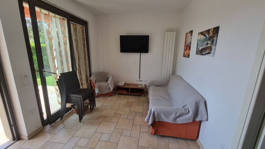 Entire holiday apartment, Villino Piano Terra con giardino - 52- I Tigli Villino Pt con giardino in Porto Recanati, Adriatic Coast Marken