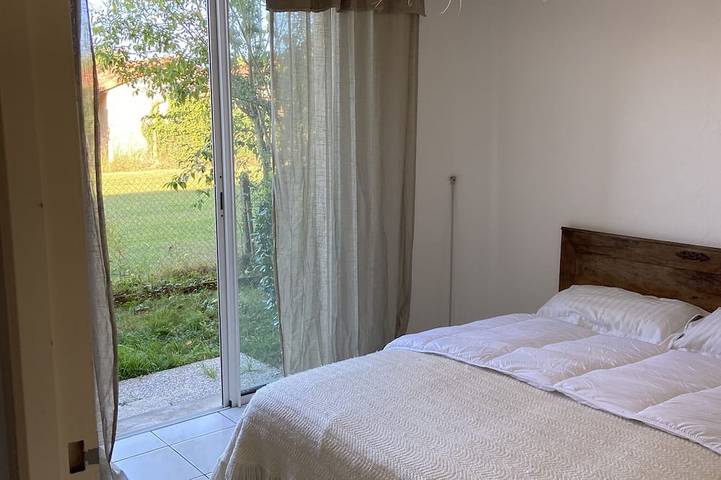 Gîte pour 5 personnes, avec jardin ainsi que terrasse et piscine dans Lac de Christus - 2