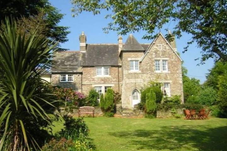 Holiday home for 21 people, with hot tub and terrace as well as garden, with pets - 1