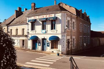Gîte pour 14 personnes, avec jardin à Écueillé