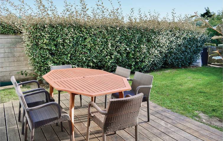 Acogedor apartamento con terraza, WiFi y aparcamiento a 500 m de la costa in Wimereux, Boulogne-sur-Mer region