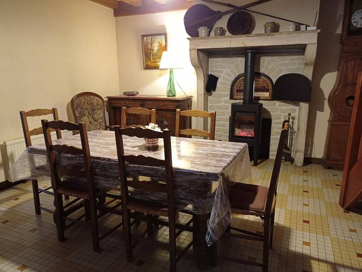 Rustikales Haus mit Garten, Parkplatz, Haustiere erlaubt in Selongey, Dijon und Umgebung