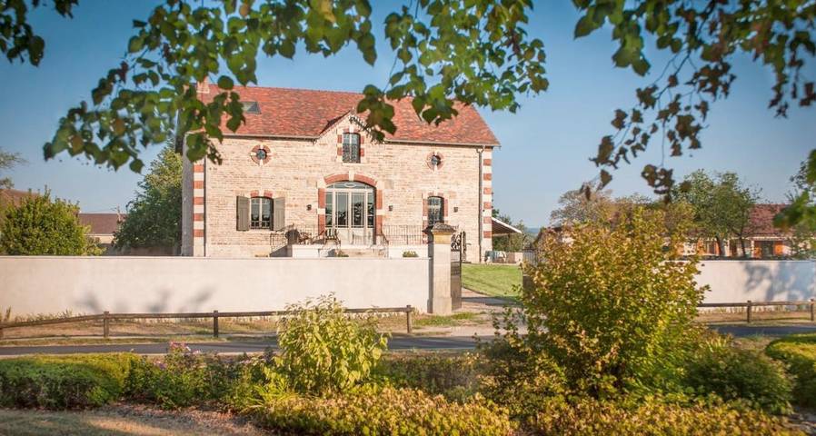 Hôtel pour 6 personnes, avec vue et jardin à Merceuil