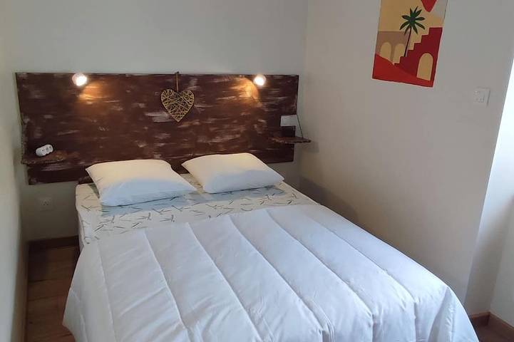 Location de vacances pour 4 personnes, avec jardin et terrasse à Les Ollières-sur-Eyrieux - 2