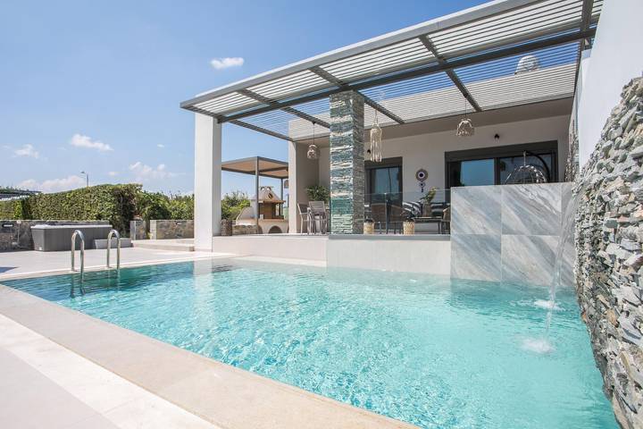 Ferienhaus für 4 Personen, mit Whirlpool und Terrasse in Afantou