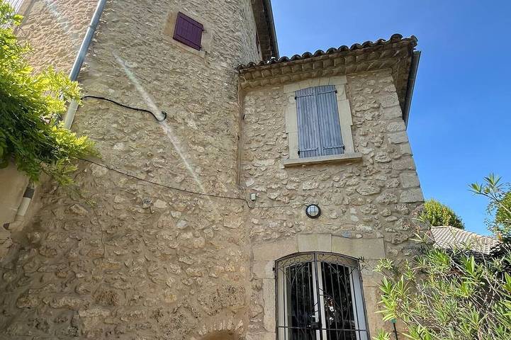 Maison de vacances pour 4 personnes, avec terrasse, animaux acceptés à La Roque-d'Anthéron