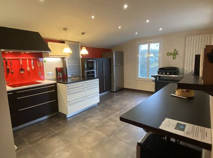 Gîte pour 15 personnes, avec jardin et jacuzzi ainsi que sauna et terrasse à Mortagne-sur-Sèvre - 4