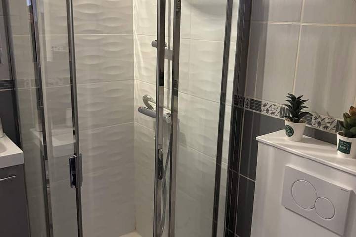 Gîte pour 3 personnes, avec jardin et terrasse dans Gréolières les Neiges - 3