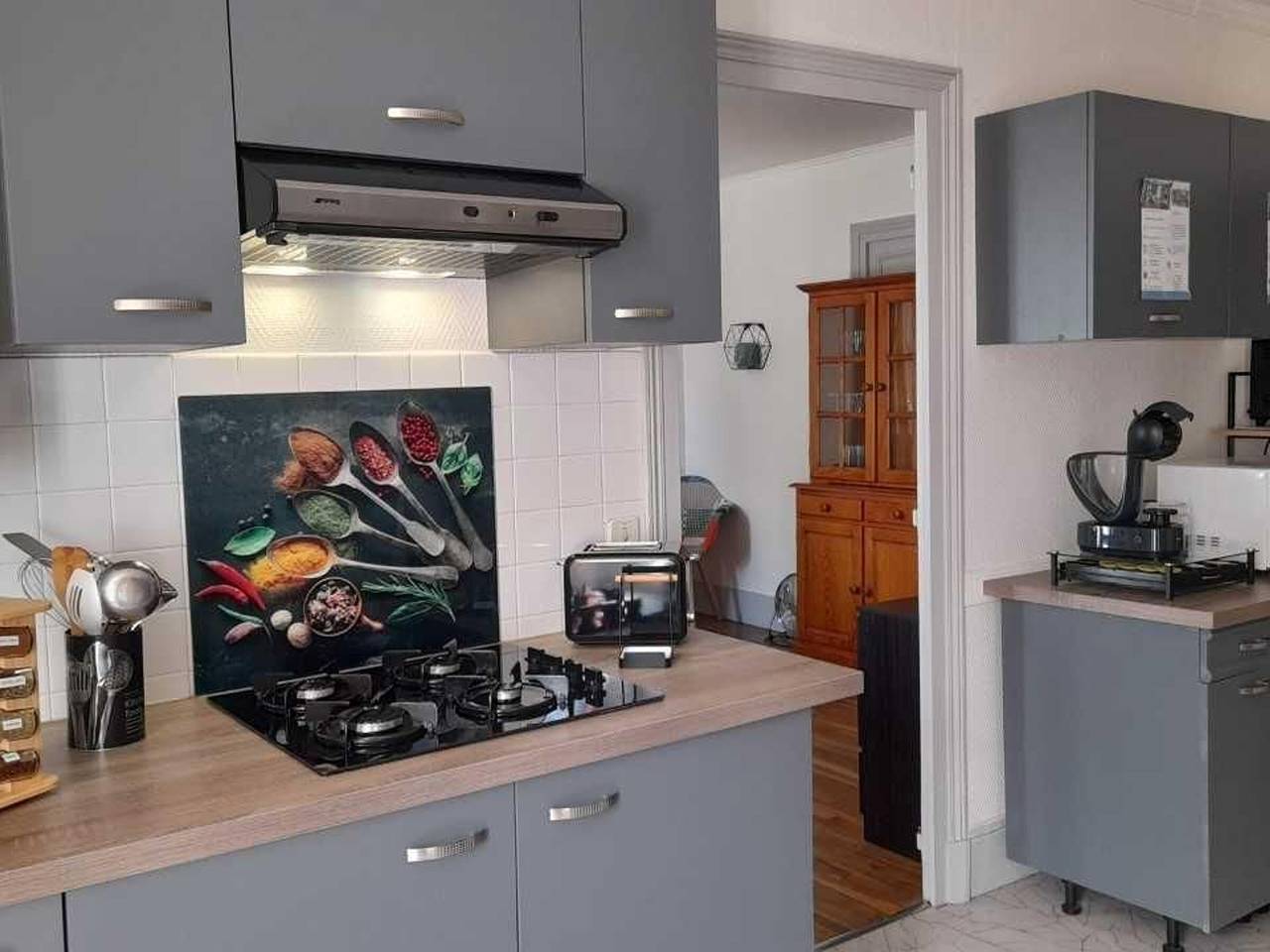 Gîte confortable avec parking, Wi-Fi, terrasse près de Dijon in Auxonne, Région de Dijon
