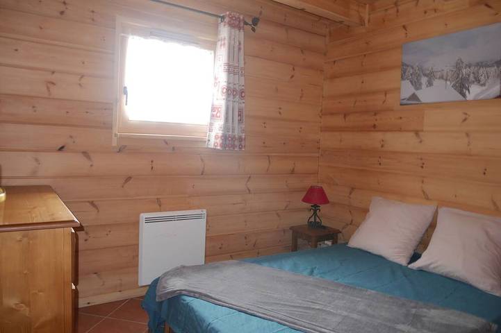 Chalet pour 12 personnes, avec piscine et terrasse dans La Joue du Loup - 2