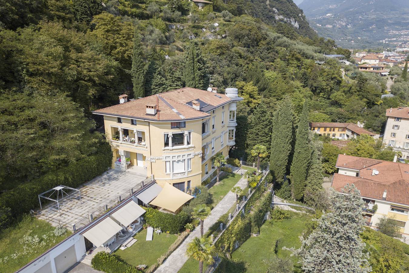 Appartement entier, Appartamento Villa Lina in Riva del Garda, Montagnes autour du lac de Garde