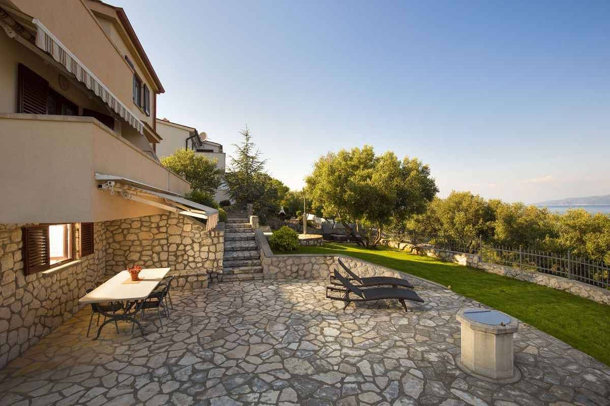 Ganze Ferienwohnung, Ferienwohnung mit Meerblick in Raša, Ostküste Istrien