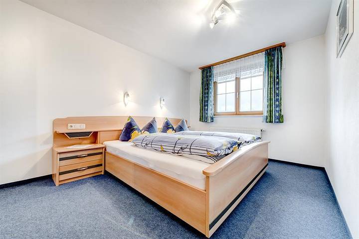 Ganze Ferienwohnung, Große Ferienwohnung (2-4 Personen) in Sonntag, Bezirk Bludenz