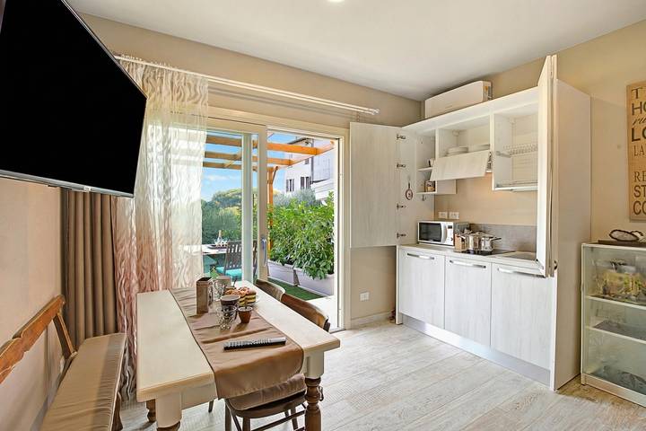 Ferienwohnung für 3 Personen, mit Terrasse und Seeblick in Salò - 4