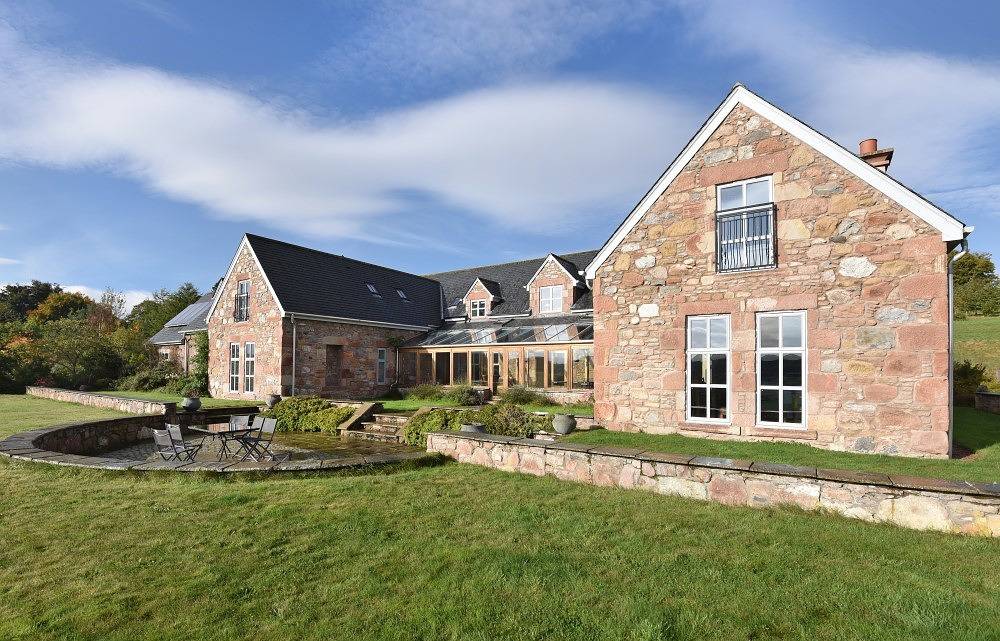Cottage for 16 People in Moray Firth, Scotland