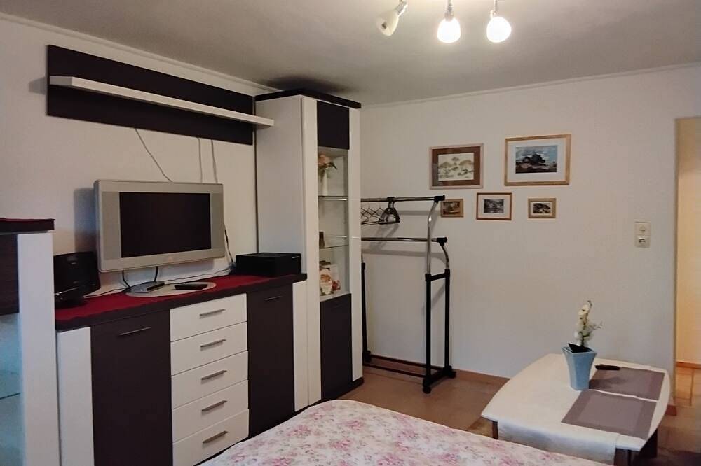Ganze Wohnung, Kleine gemütliche Ferienwohnung in der Lewitz in Banzkow, Ludwigslust-Parchim