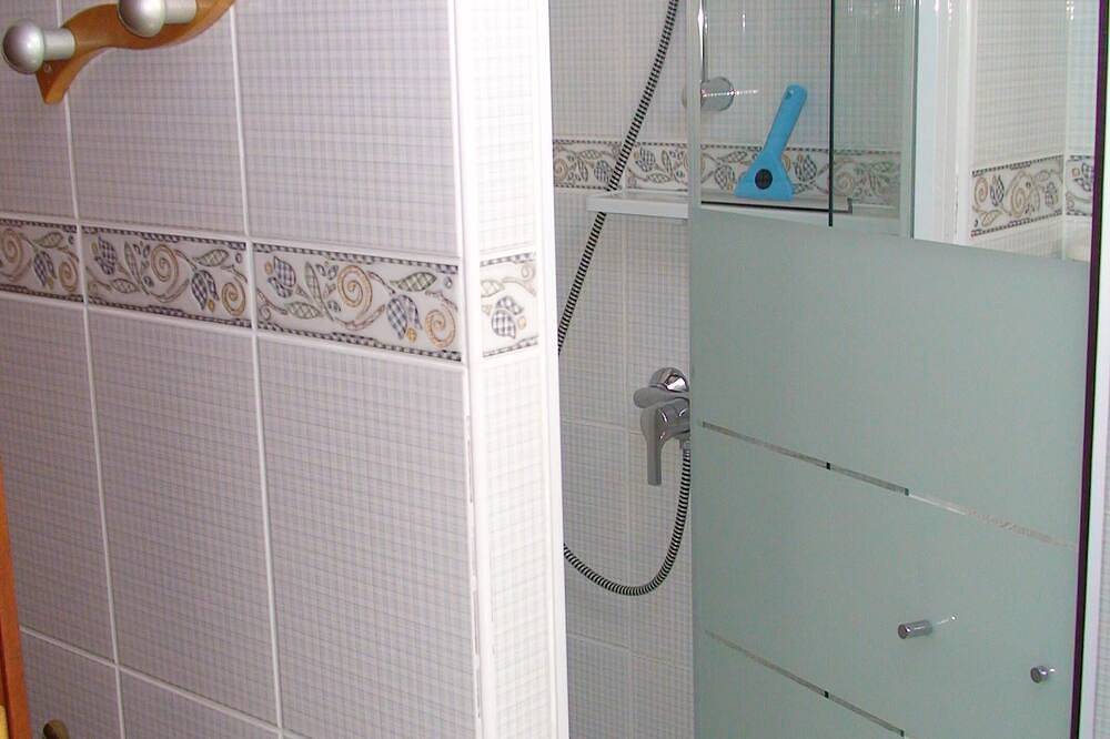House, 1 bedroom, sleeps 2, quiet area, fully equipped in Bidart, Région de Bayonne