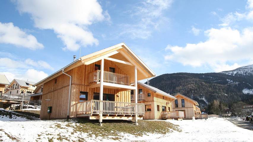 Ferienhaus für 8 Personen, mit Terrasse und Sauna sowie Whirlpool in Hohentauern