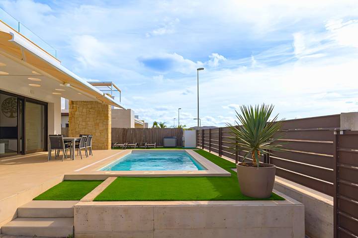 Casa rural para 6 personas, con jardín y piscina, Familias con niños en Orihuela - 3