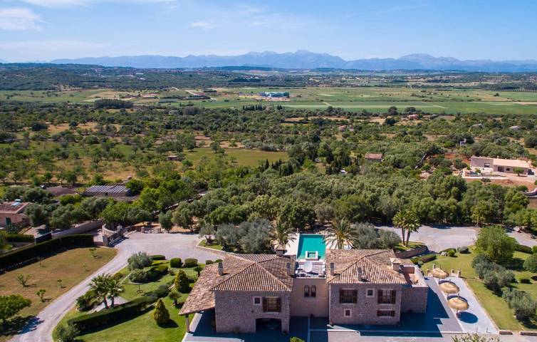 Casa de vacaciones para 16 personas, con Terraza en Ariany