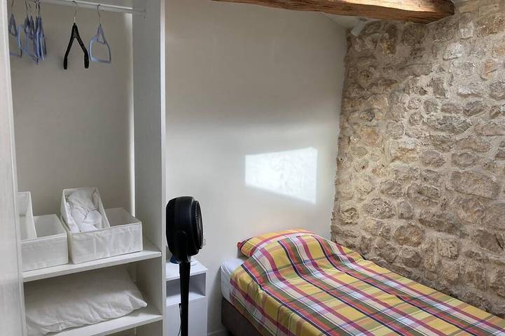 Location de vacances pour 4 personnes, avec terrasse ainsi que piscine et jardin à Blanzaguet-Saint-Cybard - 4