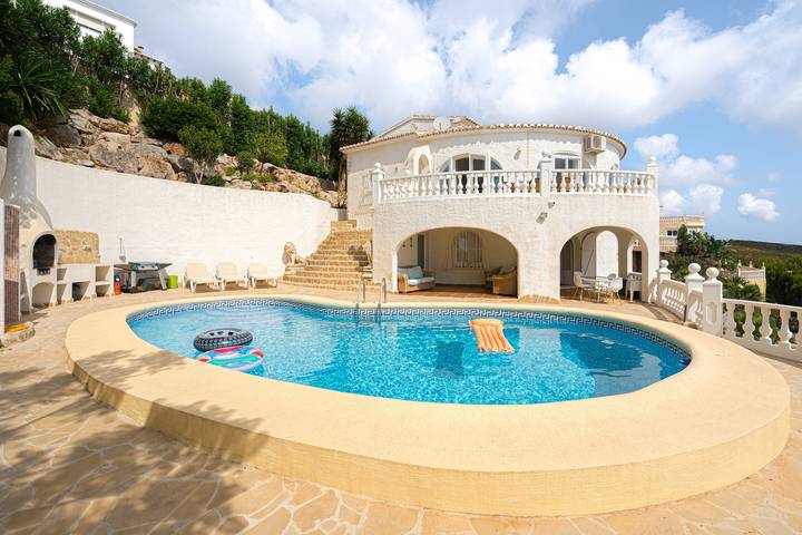 Location de vacances pour 6 personnes, avec jardin dans Cumbre Del Sol - 2