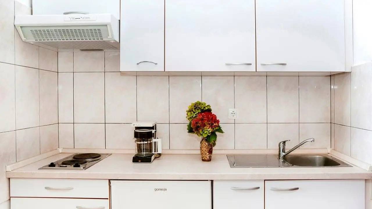 Ganze Ferienwohnung, Ferienwohnung für 6 Personen (69 m²) in Pisak in Pisak, Omis-Riviera