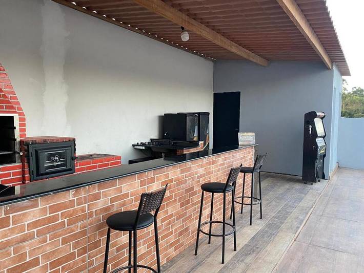 Casas e apartamentos de temporada para 50 pessoas, com balcão e vista e ainda piscina, com animais de estimação em Itapecerica da Serra