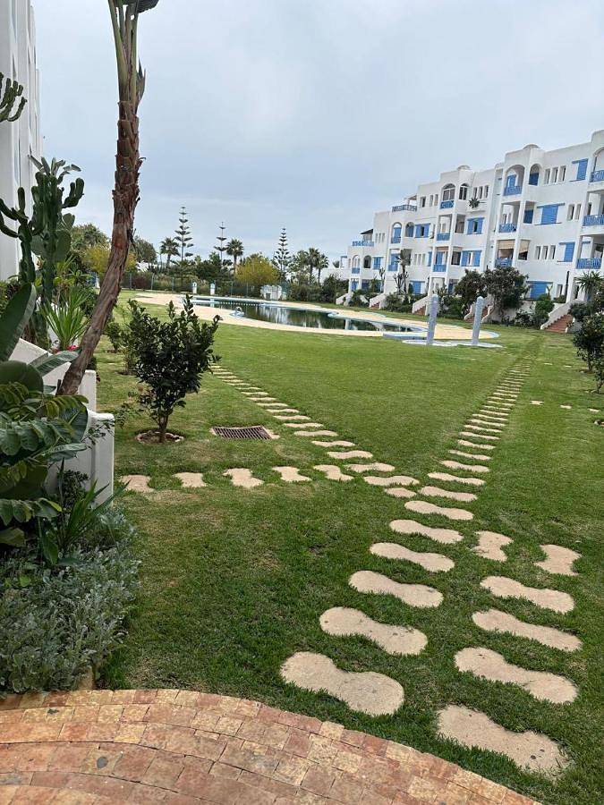 Appartement de vacances pour 5 personnes, avec piscine ainsi que vue et balcon